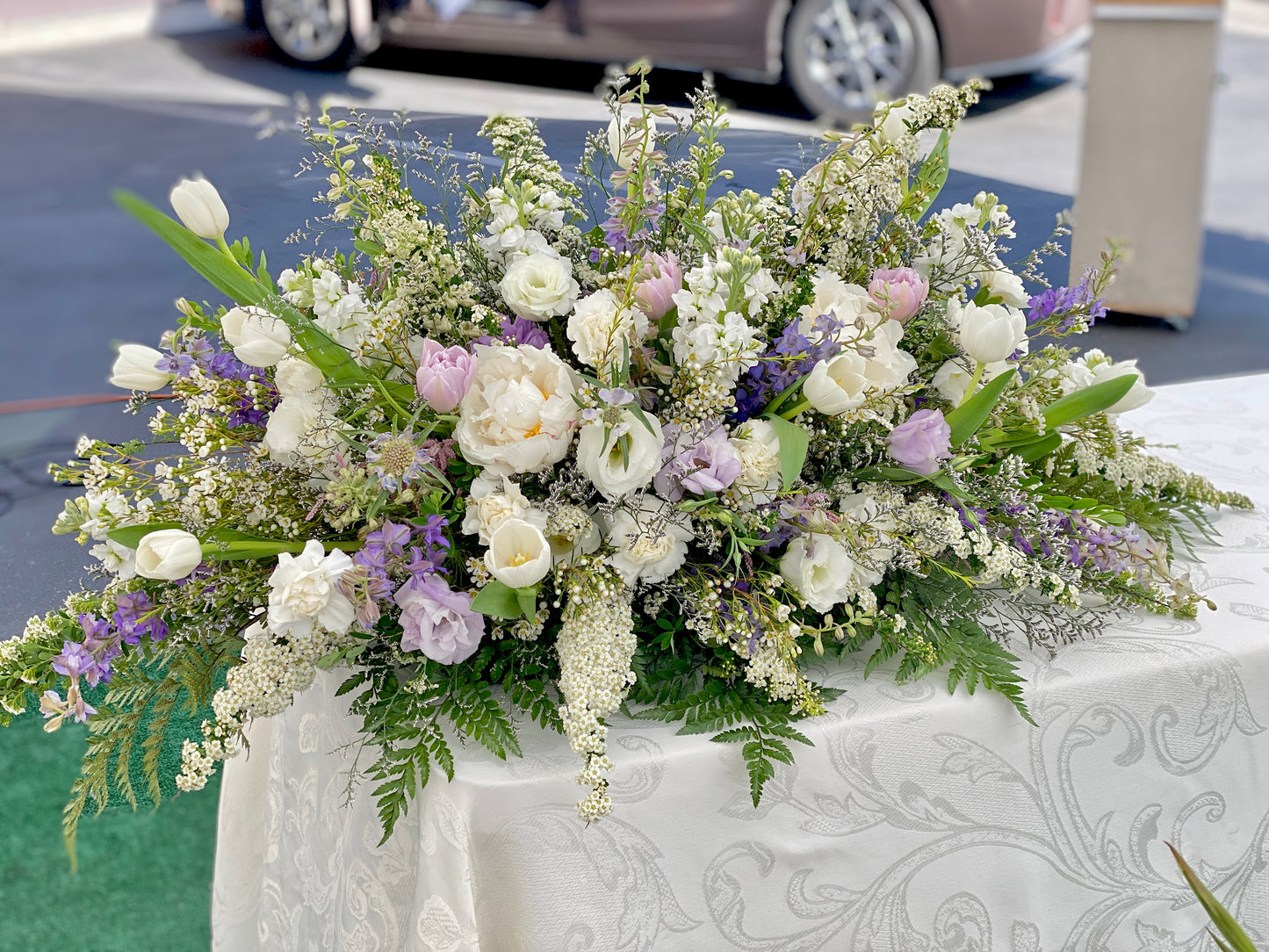 Funeral Hanadai Style Casket Arrangement